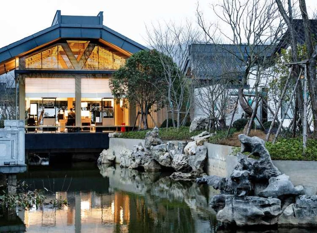 The hotel, above, sent the woman a message detailing attractions, one of which was a place where she could eat dog meat. Photo: news.qq.com The hotel, above, sent the woman a message detailing attractions, one of which was a place where she could eat dog meat. Photo: news.qq.com