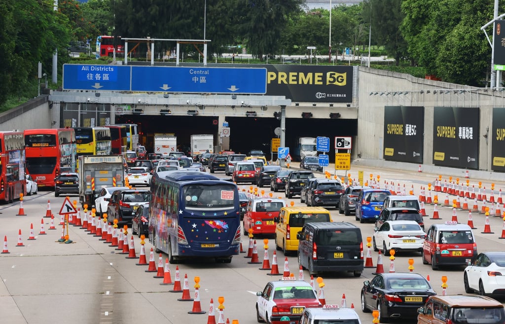 Two-month toll cut aims to ease pressure from rising fuel prices, covering all government tunnels and Tsing Sha Control Area. Photo: Dickson Lee Two-month toll cut aims to ease pressure from rising fuel prices, covering all government tunnels and Tsing Sha Control Area. Photo: Dickson Lee