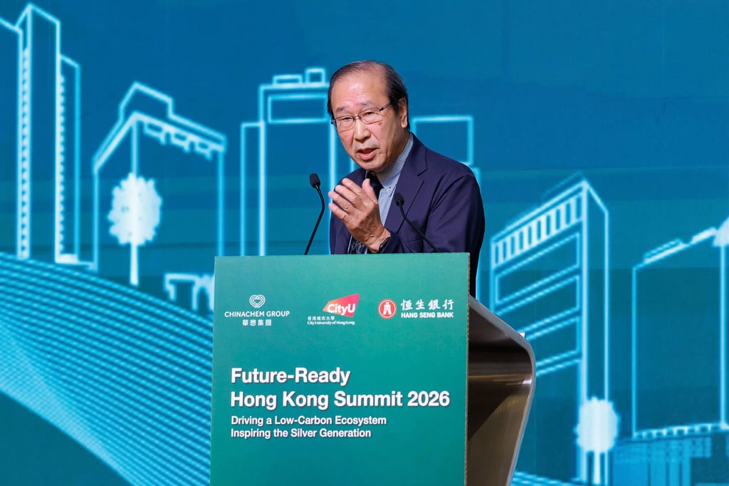 Professor Susumu Kitagawa’s talk included his views about the transformation of society from a ‘digging’ to a ‘separation’ one. Professor Susumu Kitagawa’s talk included his views about the transformation of society from a ‘digging’ to a ‘separation’ one.