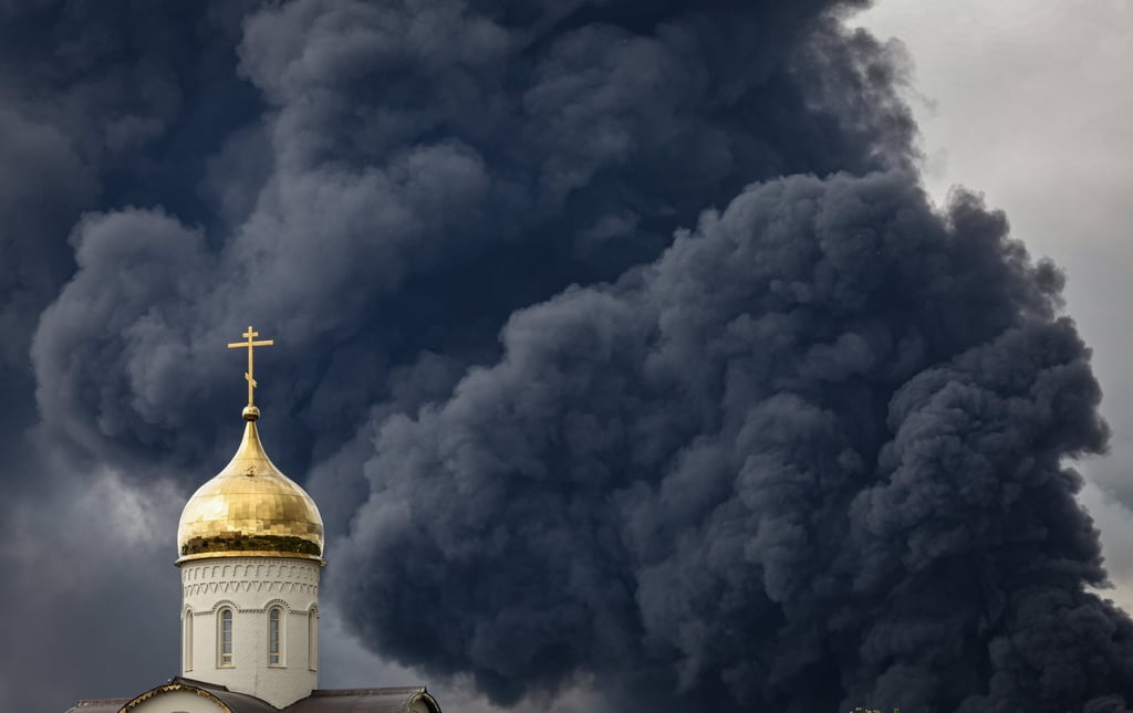 Smoke billows behind an Orthodox church following a reported Ukrainian drone attack in Moscow on Thursday. Photo: EPA Smoke billows behind an Orthodox church following a reported Ukrainian drone attack in Moscow on Thursday. Photo: EPA