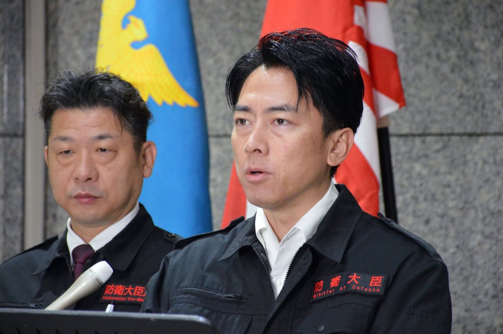 Japan’s Defence Minister Shinjiro Koizumi (right) is expected to visit Australia and India this week to advance defence cooperation. Photo: EPA / Jiji Press Japan’s Defence Minister Shinjiro Koizumi (right) is expected to visit Australia and India this week to advance defence cooperation. Photo: EPA / Jiji Press