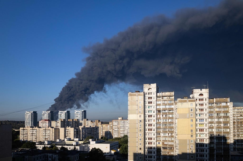 Smoke rises following a Russian air attack in Kyiv on Saturday. Photo: AFP Smoke rises following a Russian air attack in Kyiv on Saturday. Photo: AFP